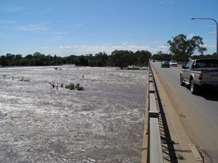 (fast) Hochwasser in Parys